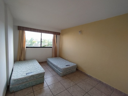 Imagen 6 de 12 de Confortable Apartamento Ubicado En Playa El Ángel