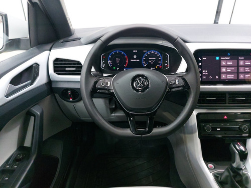 Imagen 17 de 25 de Volkswagen T-cross Highline At 200tsi