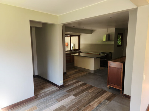 Casa Estilo Chileno En Condominio Buena Ubicacion Pirque