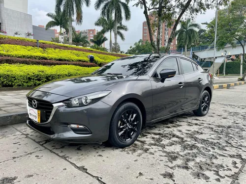 Mazda 3 2.0 Prime