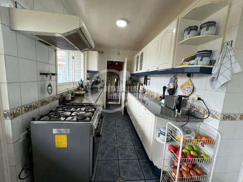 Casa En Venta De 6 Dorm. En Santo Domingo
