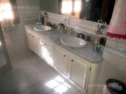 Impecable Chalet De 5 Amb - Mart.-vias/libert.