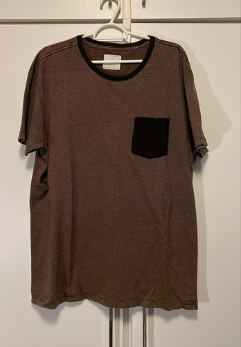 Camiseta Wollner Listrada - Bolso Preto - G (Usado)