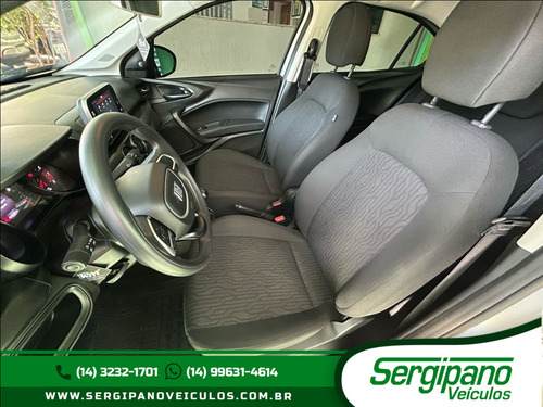 Fiat Cronos 1.0 Drive Flex 4p
