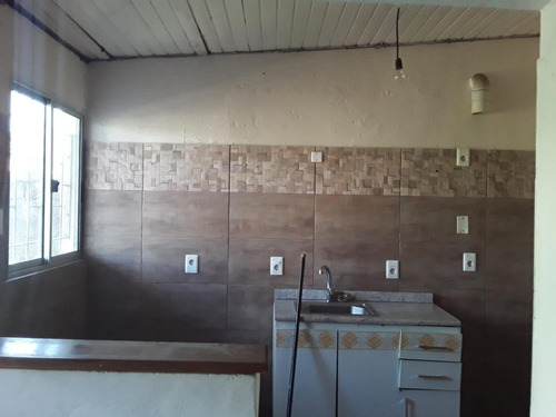 Imagen 12 de 16 de Venta Casa Zona Sur De Ciudad De Pando- 3 Dormitorios.