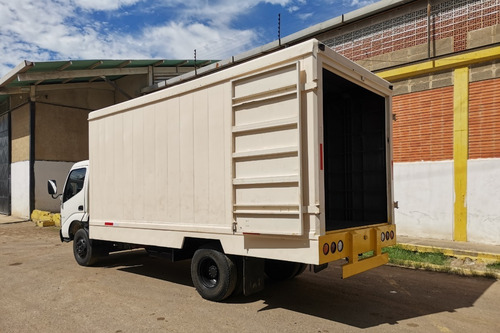 Imagen 5 de 13 de Toyota Dyna Turbo 4.6