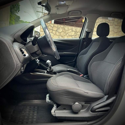 Chevrolet Onix 1.4 MPFI LT 8V FLEX 4P MANUAL