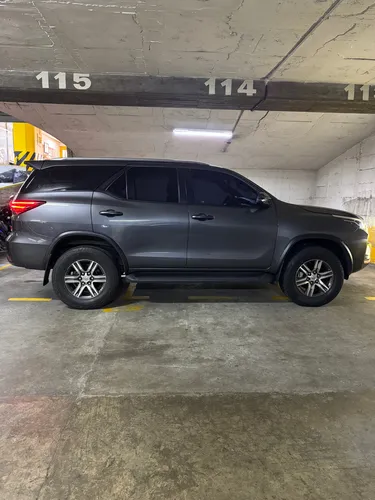 Toyota Fortuner 2.7l