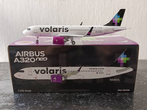 A320neo Volaris El Salvador Escala 1:200 Blanco, Motores Guindas (Usado)