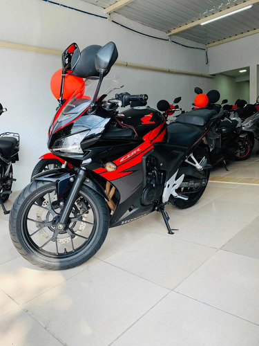 Imagem 2 de 5 de Honda Cbr 500 2016