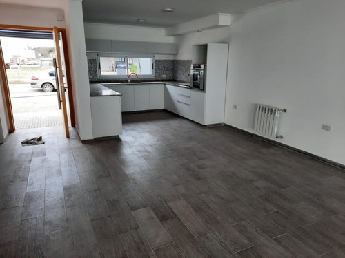 Imagen 24 de 25 de Greenville 2, Duplex En Venta De 3 Dormitorios, Escritorio, 3 Baños