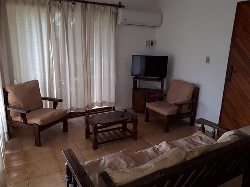 A Tres Cuadras De La Playa Dueño Alquila Casas Y Apartamentos En Piriápolis En La Rambla Frente Al Mar 5000 Pesos El Fin De Semana