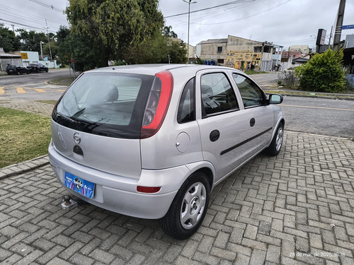 Chevrolet Corsa 1.8 Maxx Flex Power 5p