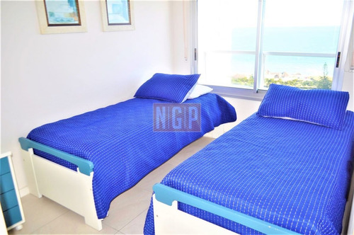 Imagen 19 de 23 de Apartamento En Mansa, 2 Dormitorios