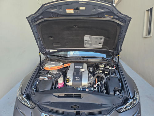 Lexus IS 2.5 300H Luxury