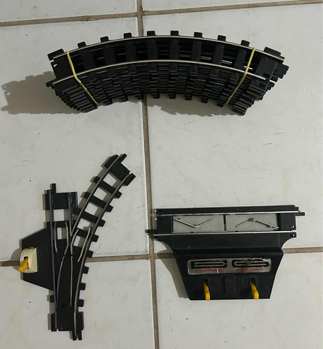 Lote De Ferrorama - Curvas, Desvio E Comando De Alavanca