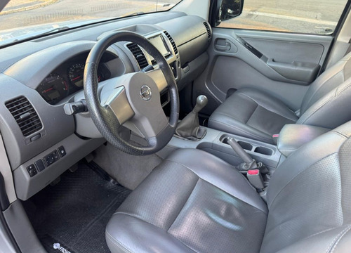 Nissan Frontier Frontier LE CD 4x4 2.5 TB Diesel Mec.