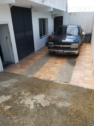 Imagen 21 de 23 de Livy Ramirez Vende Casa En Sector Llano Alto Carrizal Mls #23-14621