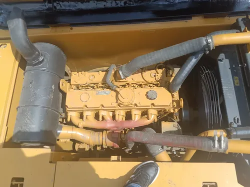 Excavadora Caterpillar 320 D2 Modelo 2014