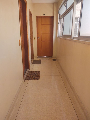 Apartamento À Venda Na Avenida Santos Dumont, Luz, São Paulo - Sp - Liv-9785