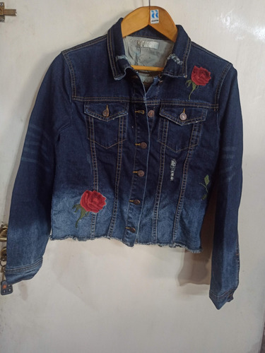 Campera Jean K_lipso L Corta Elastizada Bordada Efecto Roto 