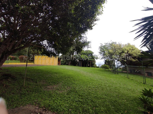 Terreno Con Excelente Potencial A La Venta Ubicado En La Lagunita Country Club #23-16467 Mn Caracas - El Hatillo