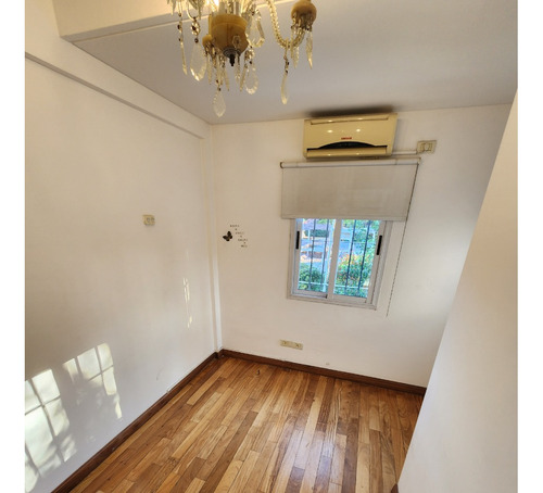 Imagen 4 de 11 de Venta - Depto Al Frente De 3 Ambientes Con 2 Cocheras !