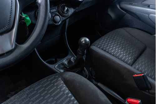 Imagen 14 de 18 de Toyota 2015 Etios 1.5 5 Ptas Xs