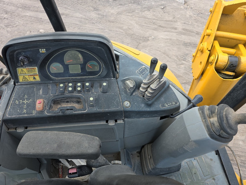 Retroexcavadora Caterpillar 420 F 4x4 Kit Hid 2014