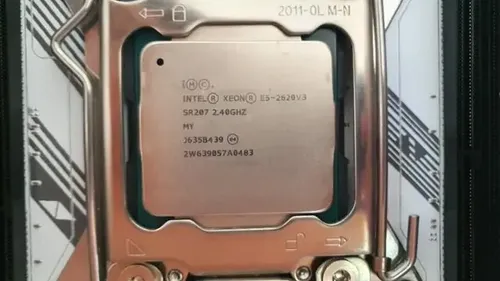 Processador Intel Xeon E5-2620 V3 6 Núcleos 3.2GHz para Servidores