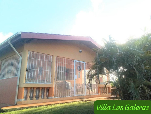 Casa Con Piscina Y Amplio Jardín En Las Galerashouse Villa