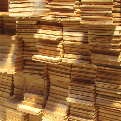 Imagen 3 de 4 de Piso De Madera Maciza De Viraró 13.5 Cm X 120 Cm X 20 Mm