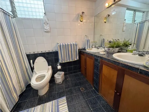 Vendo Casa 460m2 La Tahona 5098