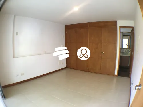 Lujoso Apartamento En El Corazón De Laureles