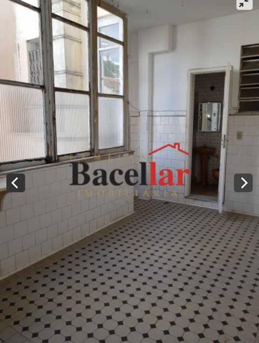 Apartamento À Venda Na Rua Aureliano Portugal, Rio Comprido, Rio De Janeiro - Rj - Liv-11819
