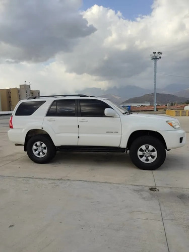 Toyota 4runner Sr5