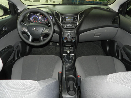 Imagem 7 de 15 de Hyundai Hb20s 1.0 Unique 12v