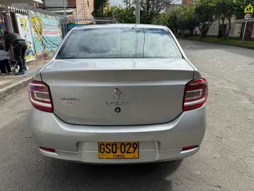 Renault Logan 1.6 Authentique