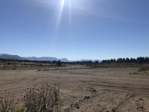 Imagen 3 de 10 de Oportunidad! Excelente Lote Plano De 946 M2 En Esquina!!