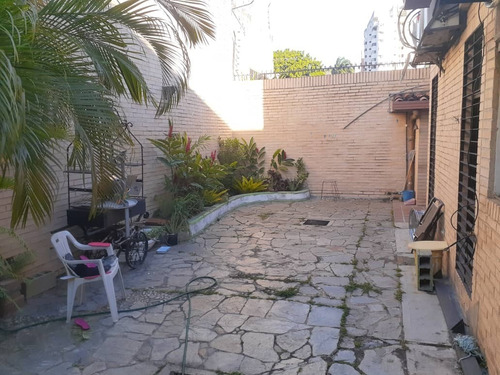 Imagen 7 de 10 de Town House En Venta Ubicado En Valencia, Trigal Norte. Rs-044