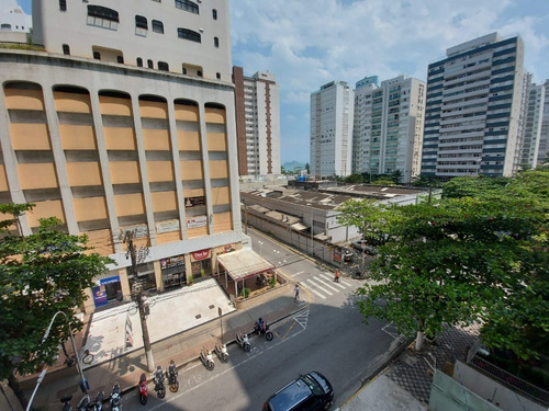 Imagem 1 de 14 de Imóvel Centralizado No Guarujá À Venda Com Uma Linda Vista Panorâmica - Ap05453 - 68723617