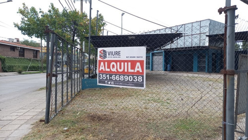 Alquiler Local Comercial En Sagrada Familia!!!