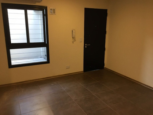 Imagen 8 de 14 de Departamento Tipo Casa En Venta En Remedios De Escalada Este
