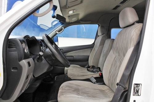 Imagen 7 de 15 de Nissan Urvan Nv350 15p 5vel 2019