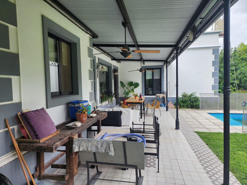 Casa En Venta - Acepta Depto Parte Pago - Santa Catalina - Open Door - Lujan