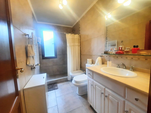 Venta Casa 4 Ambientes En La Concepción