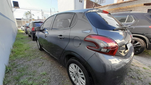 Peugeot 208 1.6 Allure