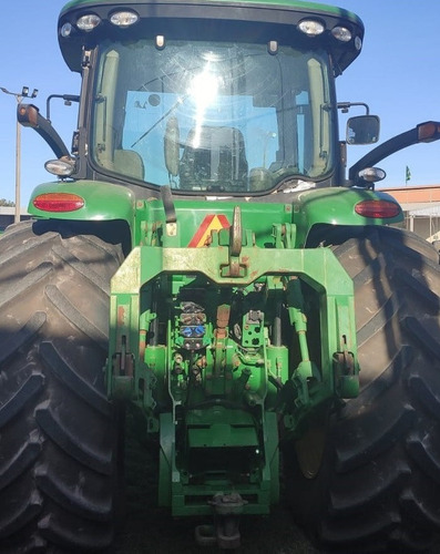 Trator John Deere 8335 R Ano 2012