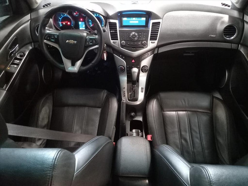 Imagem 4 de 10 de Cruze 1.8 Lt 16v Flex 4p Automático