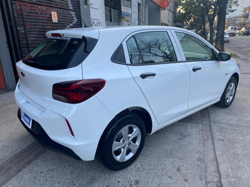 Imagen 4 de 9 de Chevrolet Onix 1.2
